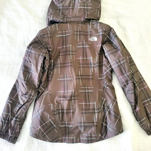 The North Face Ski/Snowboard Jarket - Picture 3 of 4